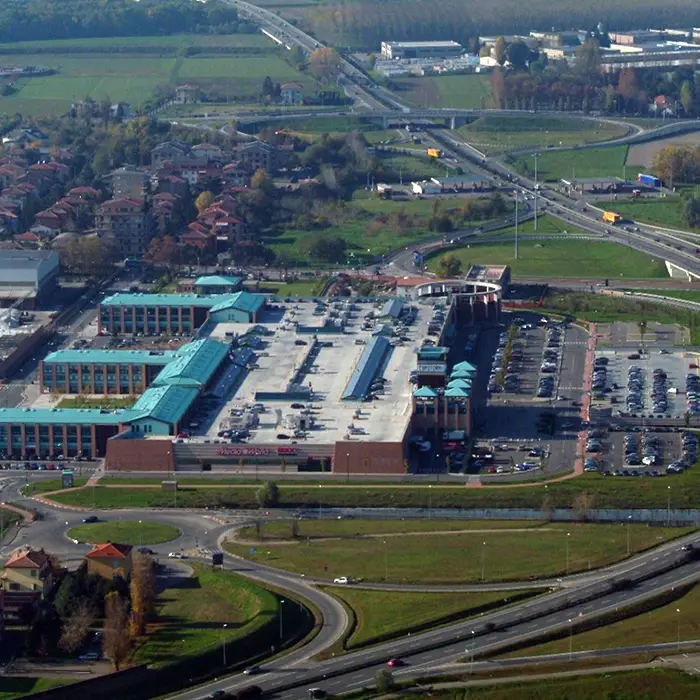 Centro-Commerciale-Eurotorri-Parma-1